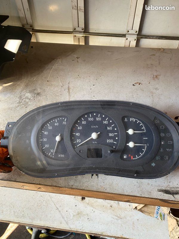 Compteur Renault Clio 2 (image 1)