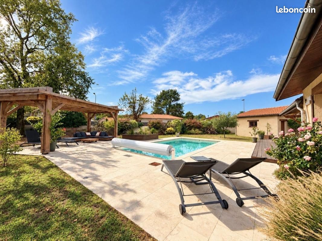 Maison 6 pièces 137 m² · à Saint-Aubin-de-Médoc · 137 m² · 699 000 €