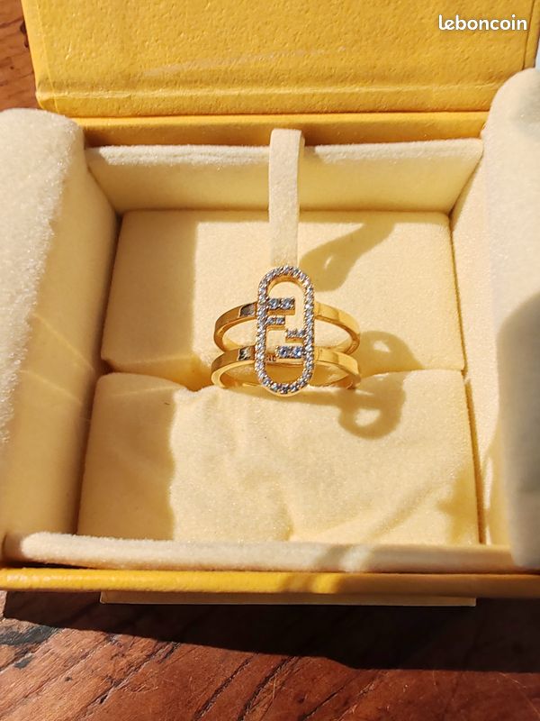 Bague neuve Montres Bijoux