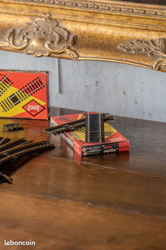 Jouef HO gros lot de rails courbes ,droits ,portes rails ,barriere et