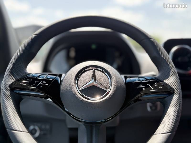 Mercedes Sprinter FOURGON E- FGN 420 43 4.0T PRO (image 16)