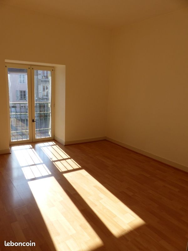 Appartement 3 pièces 65 m² · à Lons-le-Saunier · 65 m² · 514 €
