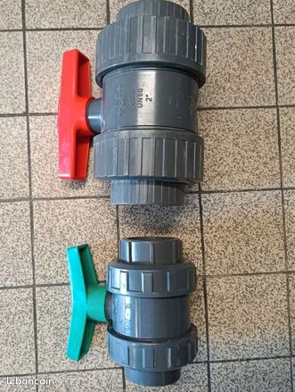 Vanne pvc 63 et 50 neuf (image 1)