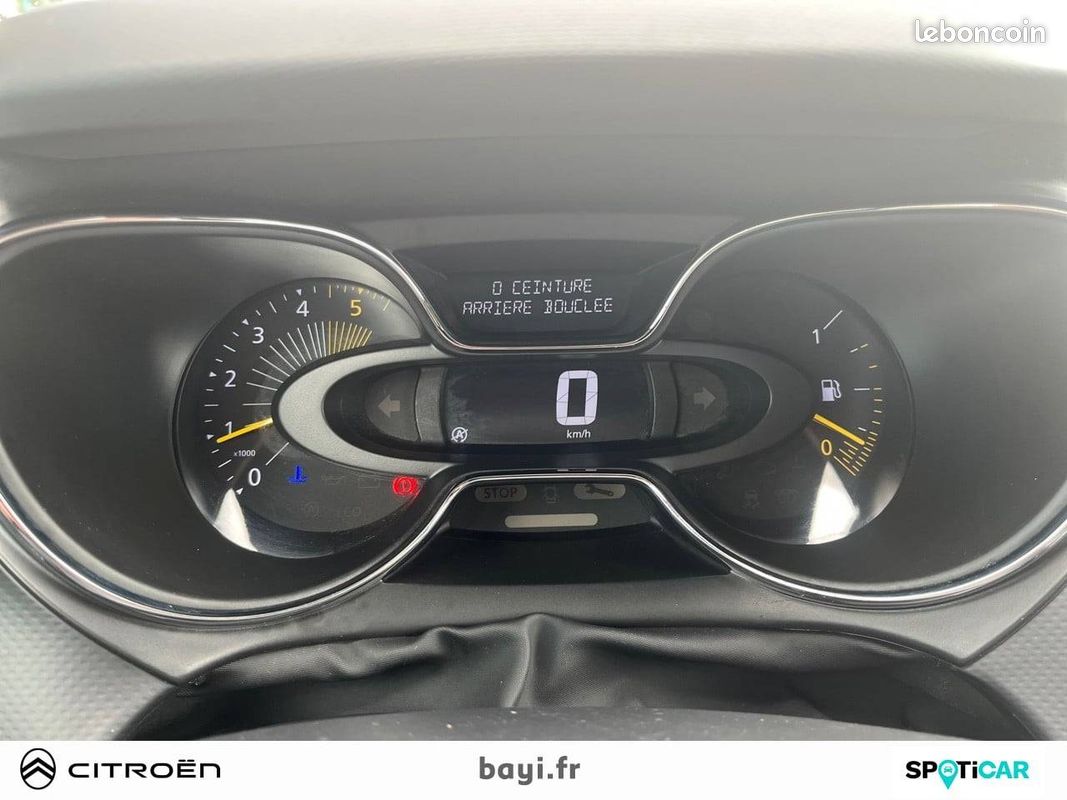 RENAULT Captur dCi 90 Energy S&S eco² Zen (image 14)