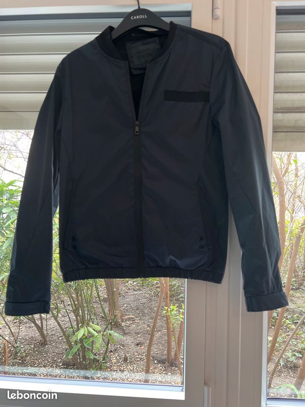 Jackets (image 1)