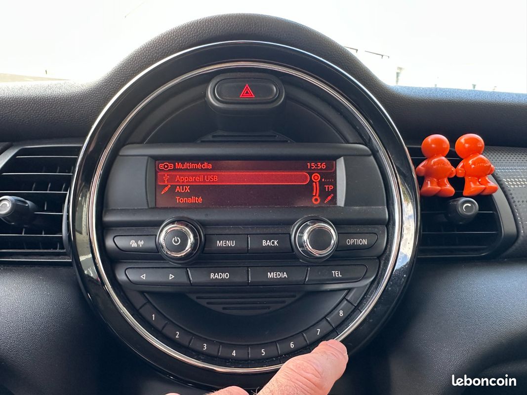 MINI HATCH 5 PORTES Cooper D 116 ch Pack Chili (image 19)