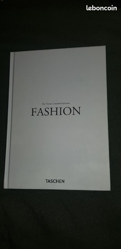 Livre "Fashion" (image 1)