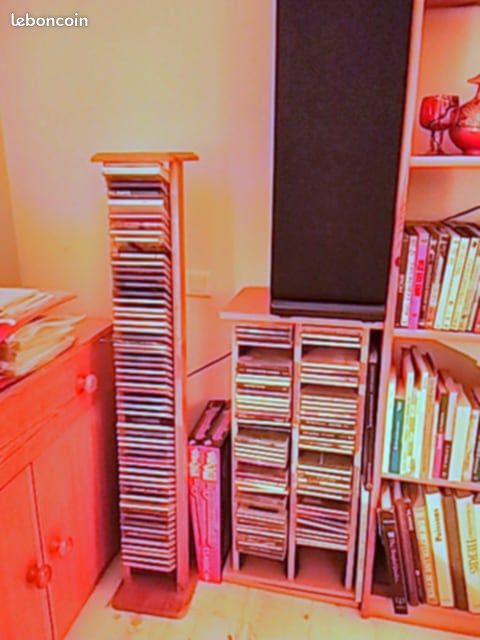 200+ DVDs et CDs plus lecteur CD et DVD, le lot 200 Euros (image 1)