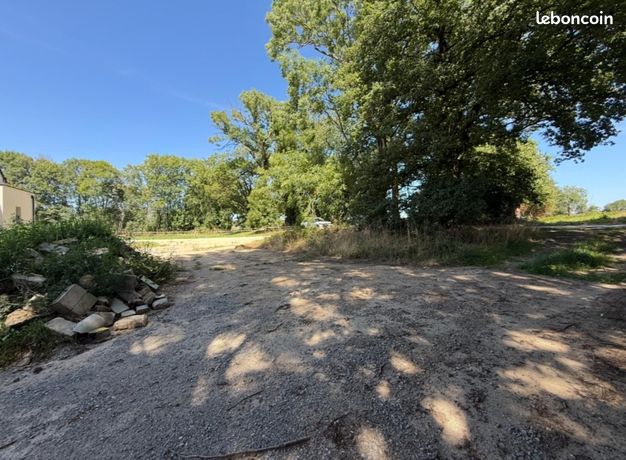 Terrain 460 m² MOLAC