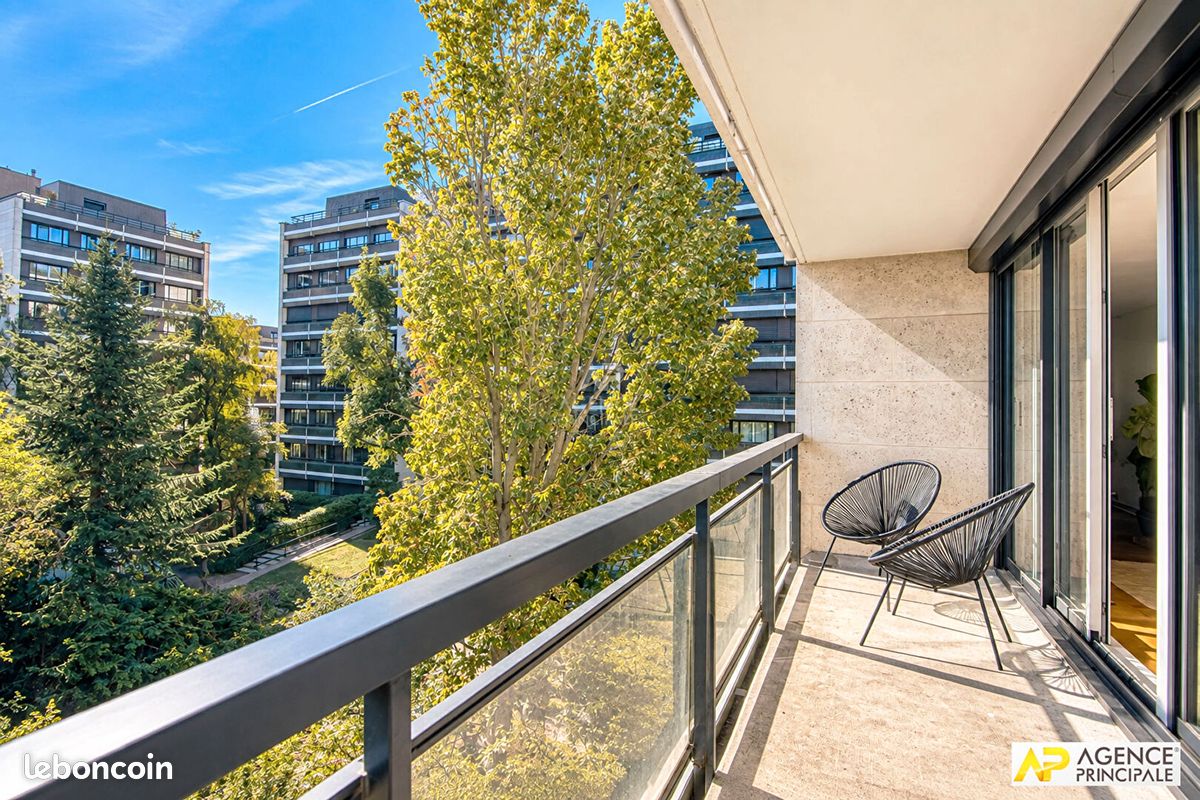 Appartement 4 pièces 93 m² · à Versailles · 93 m² · 710 000 €