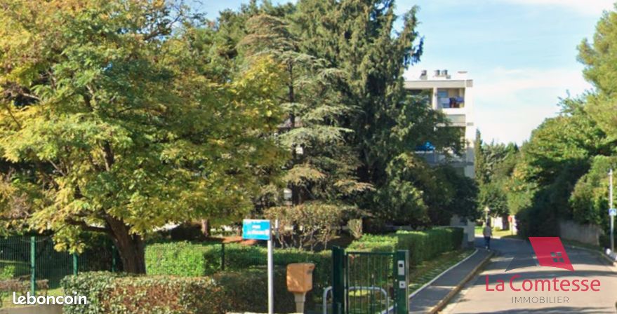 Parking 12 m² · à Marseille · 12 m² · 145 €/mois