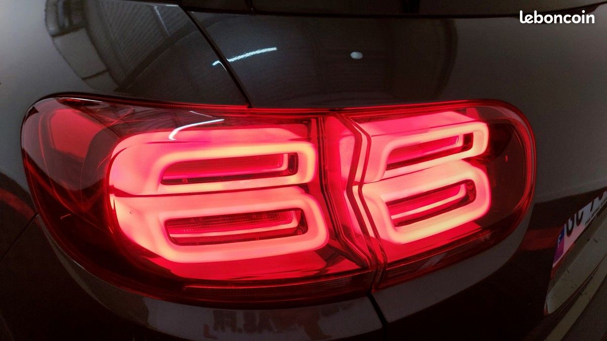 Citroën C5 Aircross Hybrid 225 ë-EAT8 Business (image 24)