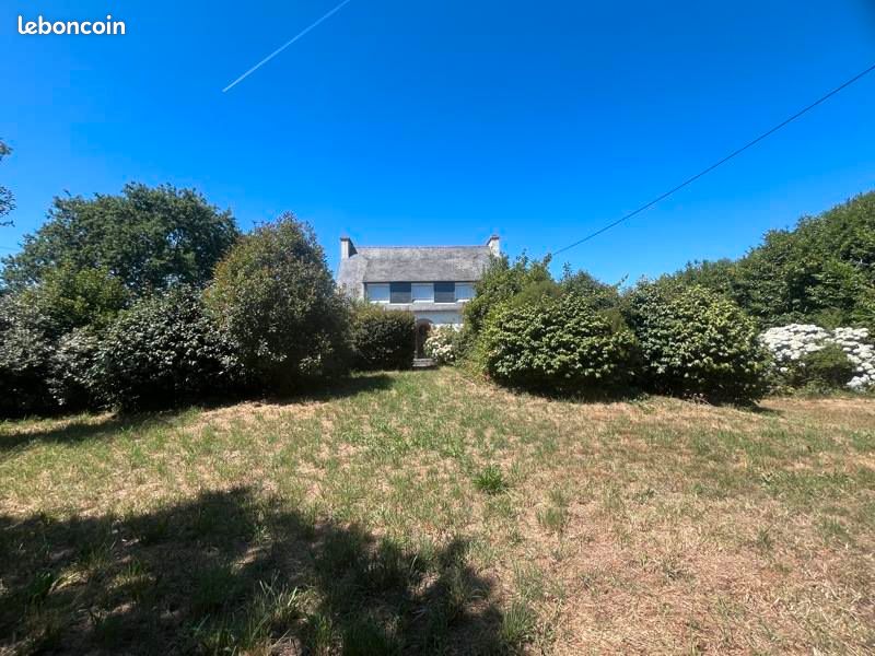 Maison 7 pièces 135 m² · à Peumerit · 135 m² · 192 240 €