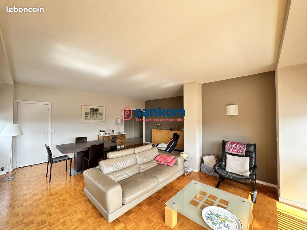 Appartement 4 pièces 104 m² · à Vals-près-le-Puy · 104 m² · 235 000 €