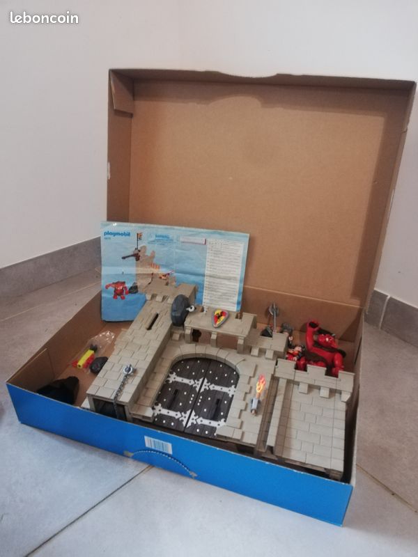Playmobil 5670. Knights. Citadelle des chevaliers avec le troll - Jeux & Jouets