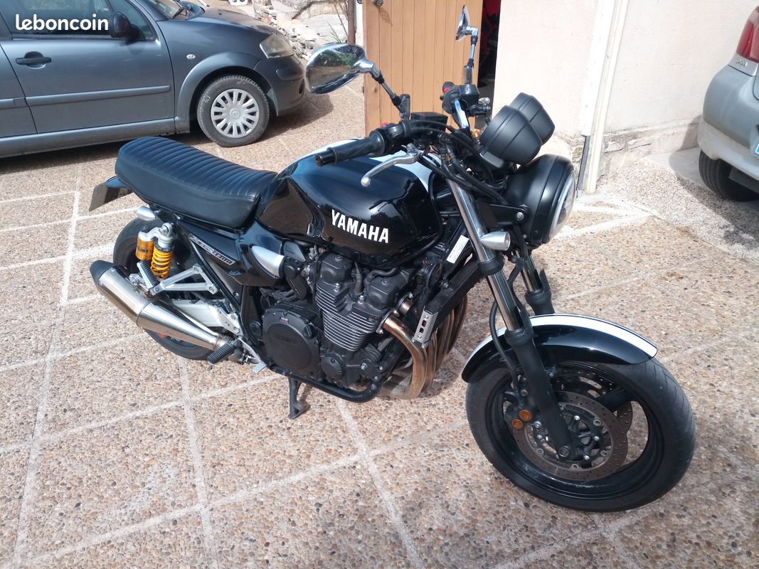 moto xjr 1300 yamaha