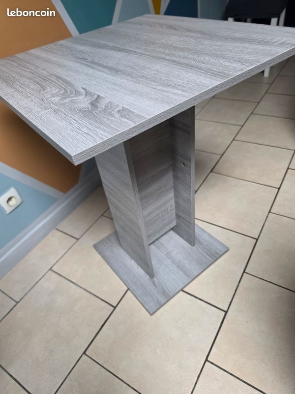 Tables 60×60 (image 2)