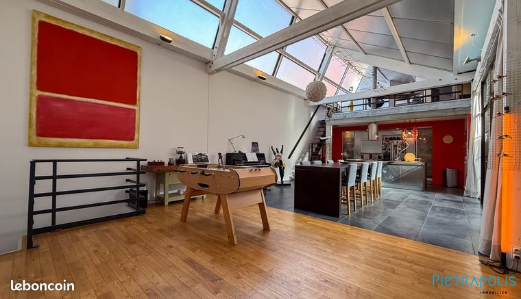 Maison 7 pièces 295 m² — 3