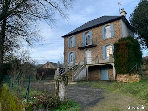 Maison 5 pièces 108 m² · à Villefranche-de-Panat · 108 m² · 650 €/mois