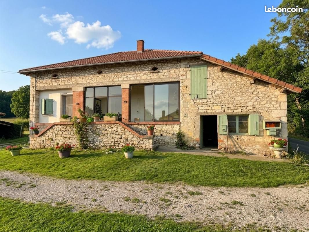 Maison 5 pièces 160 m² · à Montpezat-de-Quercy · 160 m² · 219 000 €