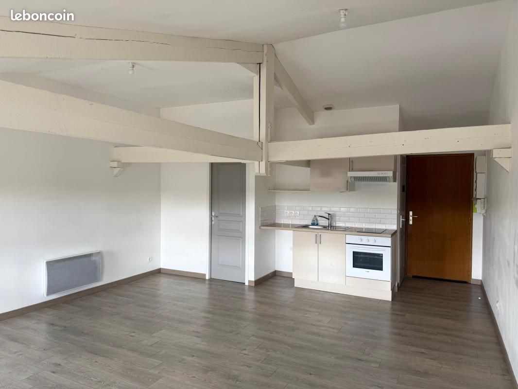 Appartement 1 pièce 34 m² · à Houplines · 34 m² · 450 €/mois