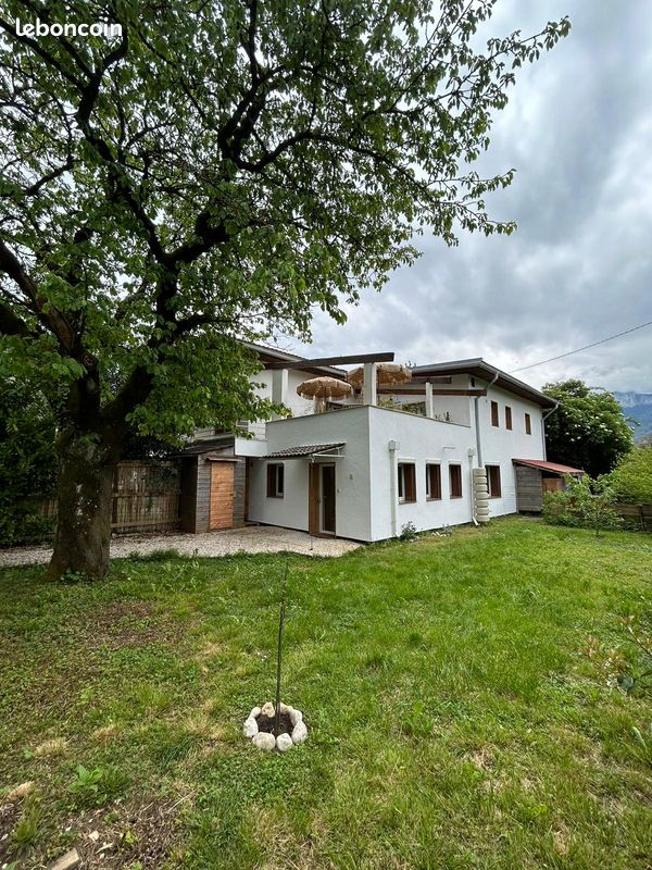 Appartement 2 pièces 44 m² · à Voreppe · 44 m² · 680 €