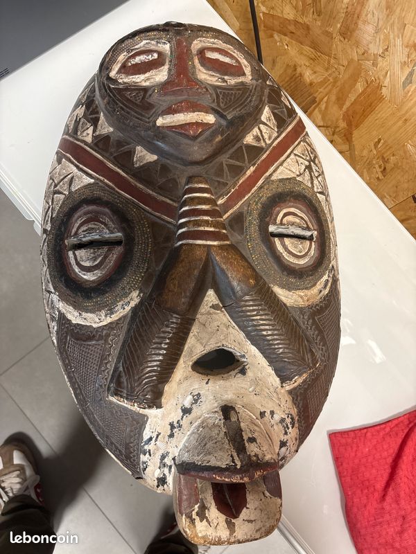 Masque africain du Burkina Faso (image 1)