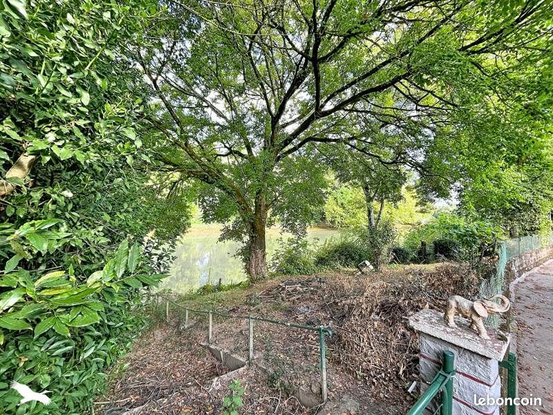 Maison 3 pièces 108 m² · à Saint-Denis-de-Pile · 108 m² · 99 900 €
