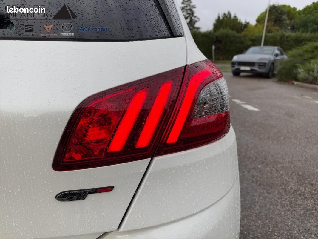 Peugeot 308 PureTech 225ch S&S EAT8 GT (image 21)