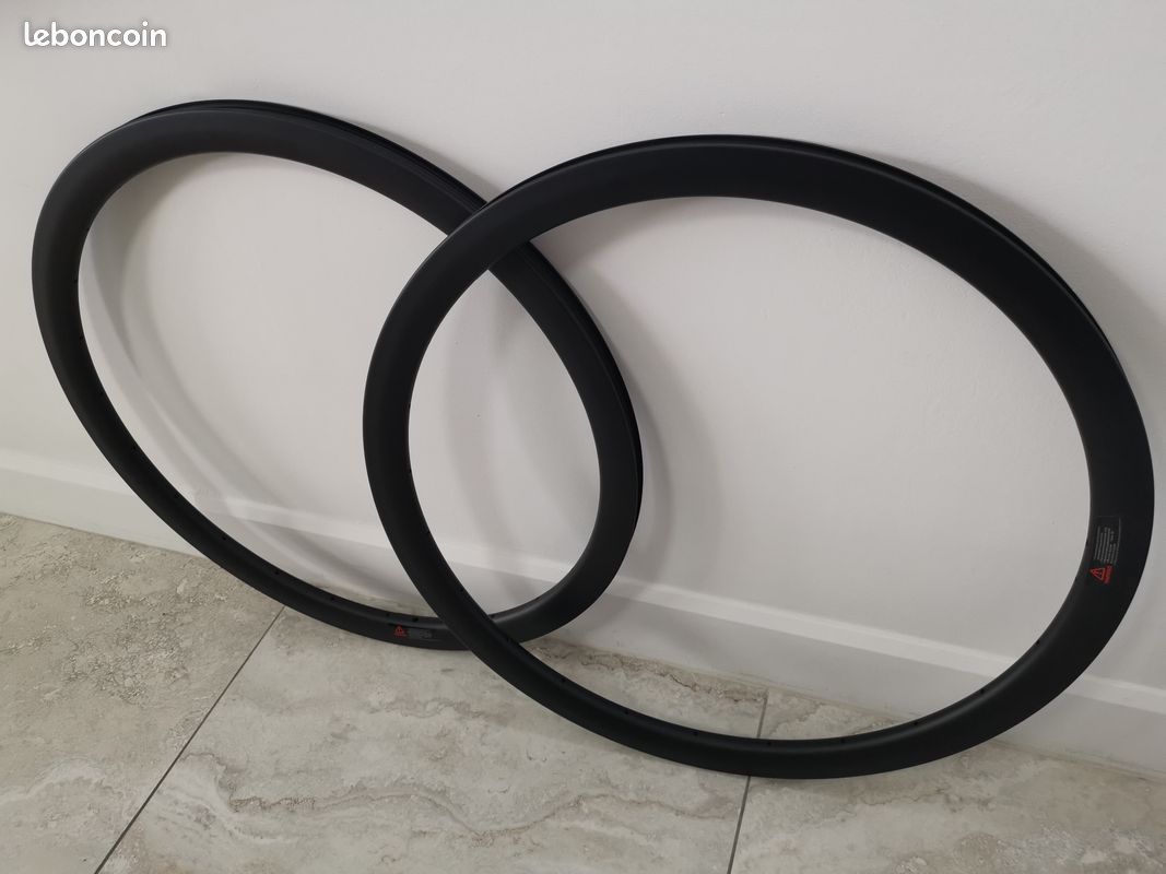 NEUF Paire de jantes carbone 38mm disque pneu Équipements vélos