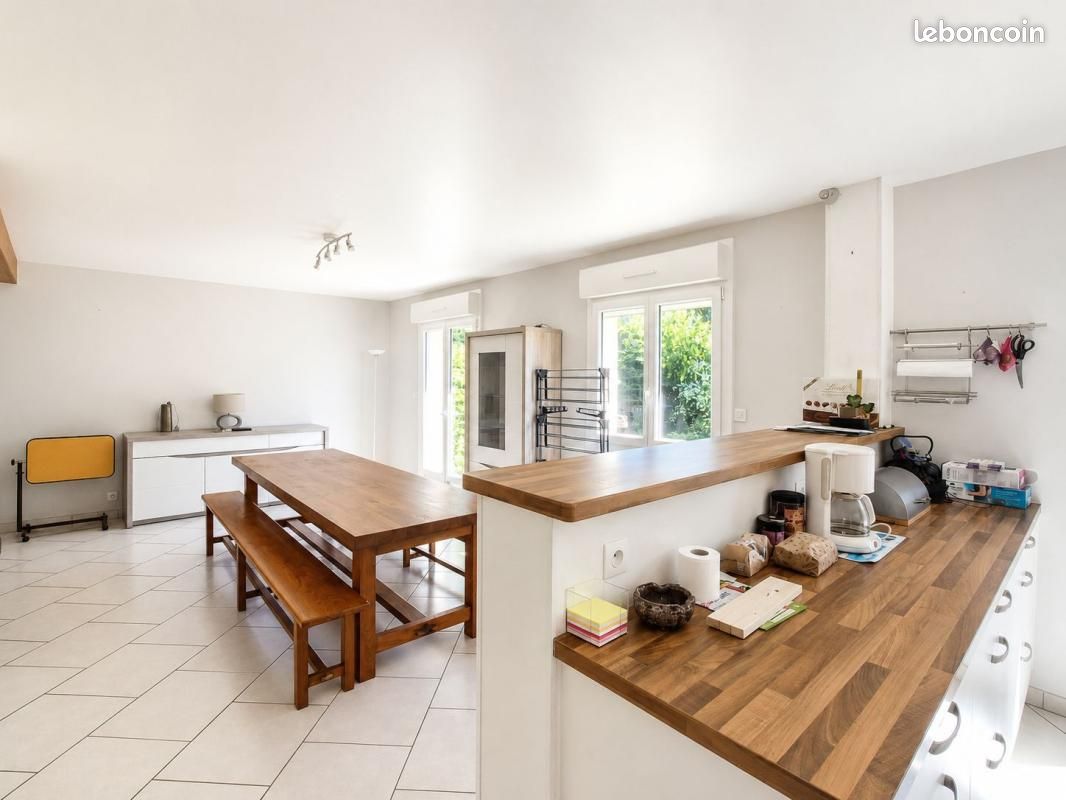 Maison 5 pièces 121 m² · à Ver-sur-Mer · 121 m² · 314 500 €