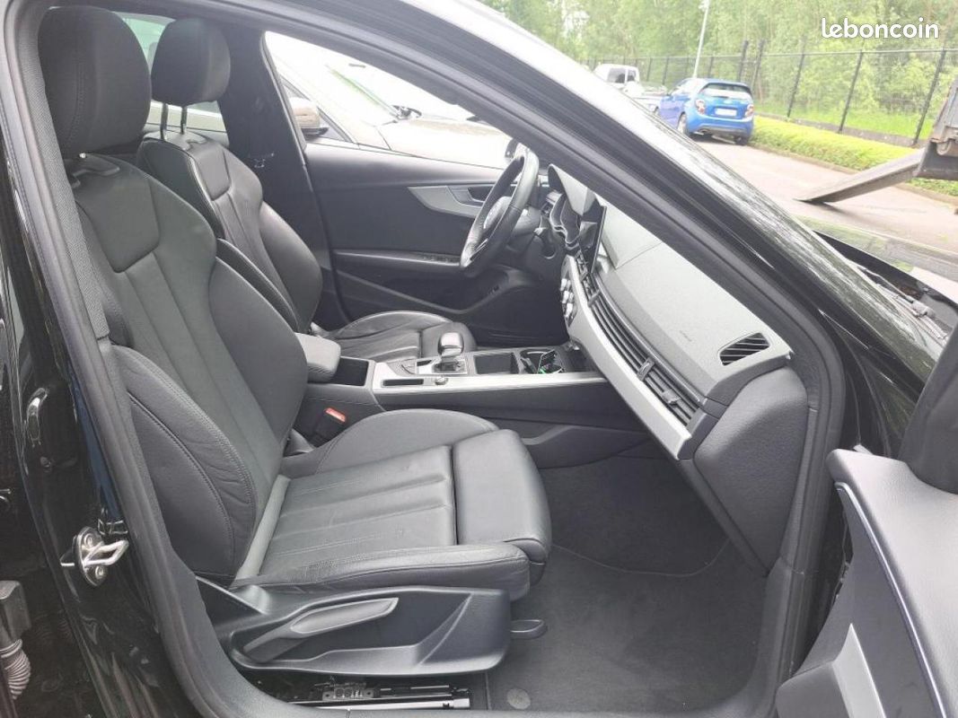 AUDI A4 AVANT 30 TDI 136 S-Tronic Advanced avec T.O et Attelage amovible (image 3)