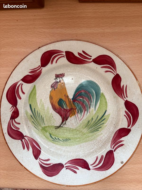 Ancienne Assiette Porcelaine - Bord Chantourné - Motif Coq - Signature à Définir