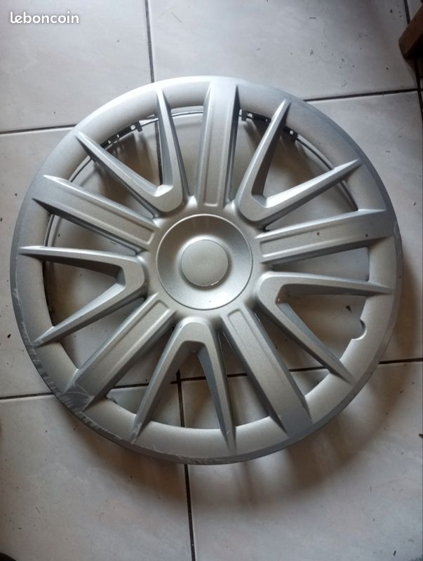 Enjoliveur Renault 16 pouces (image 1)