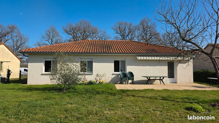 Dans un village du haut-Limousin, où vous trouverez tous les services essentiels au bon fonctionnement de la vie d'une commune, venez découvrir ce joli pavillon de plain-pied