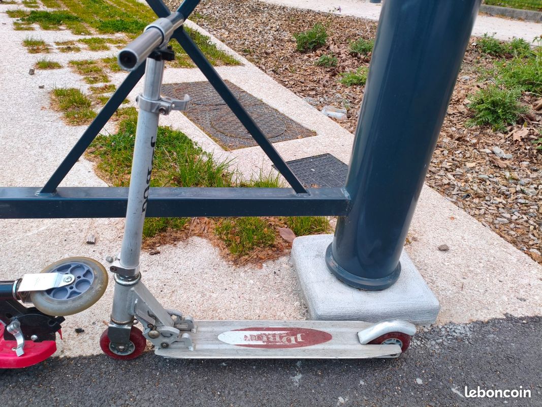 Trottinette JD Bug aluminium pliable – bon état (image 1)