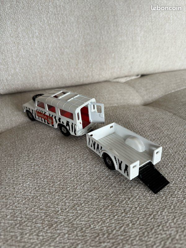 Corgi Toys Land Rover 3x (D'occasion) à Gollion pour CHF 8 - avec