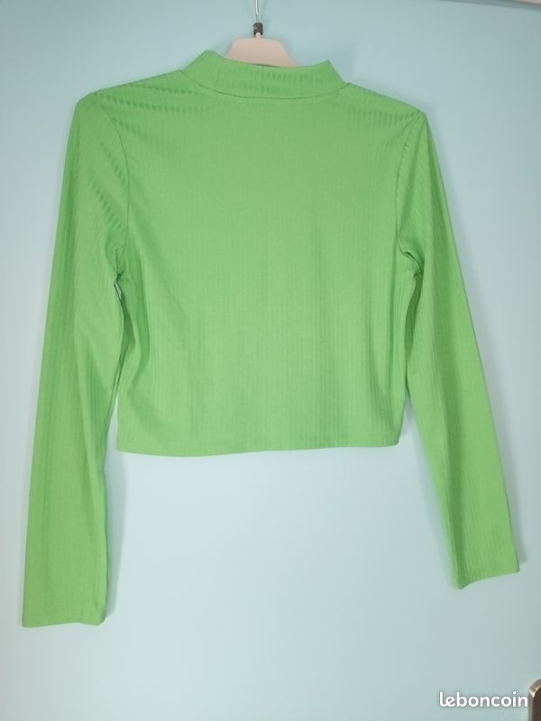 Haut court m lg vert NEUF en T42-44 (mam33133) (image 7)