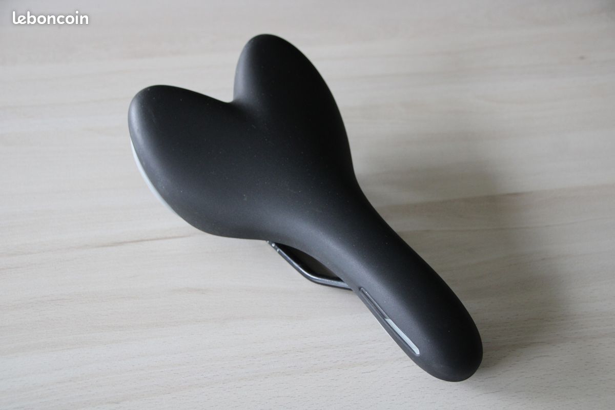 Selle Vélo Vintage Perache CF – Velours Rembourré – Pour Pièces (état 8/10)