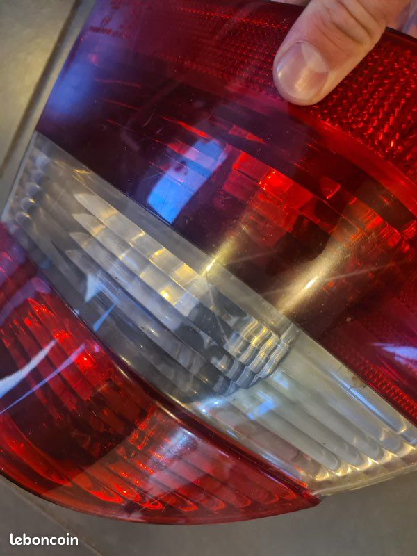 Piece Feu E46 320d berline phase 1 (image 2)