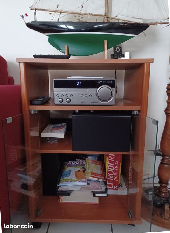 Meuble HI-FI (image 1)