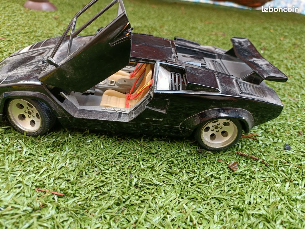Voiture lamborghini countach - Collection
