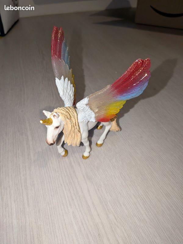 Schleich Licorne Ailée Arc-en-Ciel – Figurine Peinte à La Main Pour Jeux Éducatifs (Dès 3 Ans)