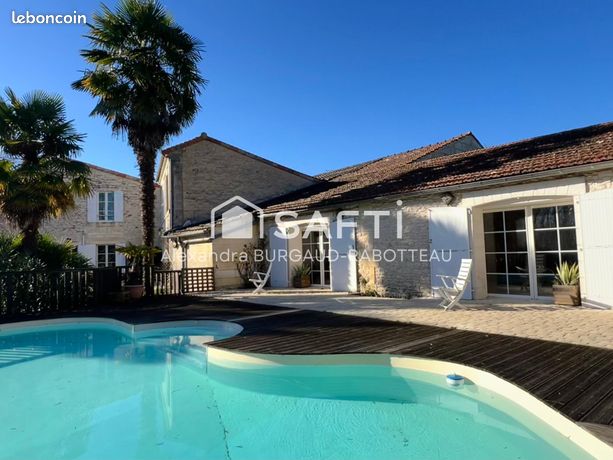 Propriété 8 pièces 251 m²