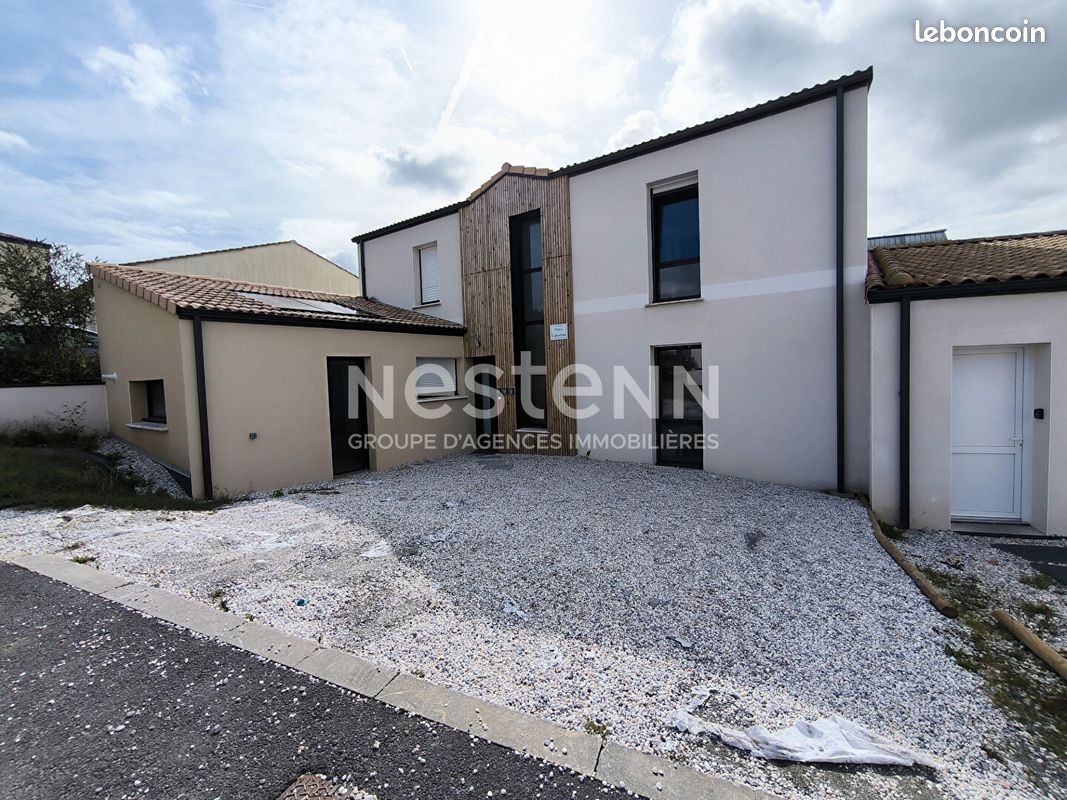 Maison 7 pièces 165 m² · à La Roche-sur-Yon · 165 m² · 460 800 €