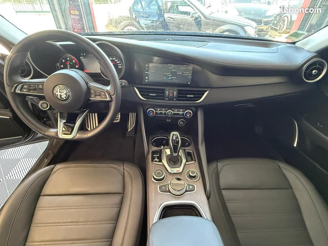 Alfa Romeo Giulia MY20 2.2 190 ch AT8 Ti (image 12)