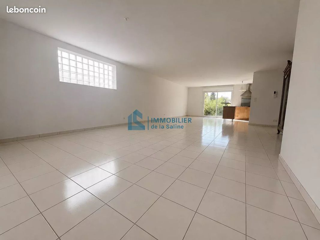 Maison 4 pièces 119 m² · à Arc-Et-Senans · 119 m² · 200 000 €