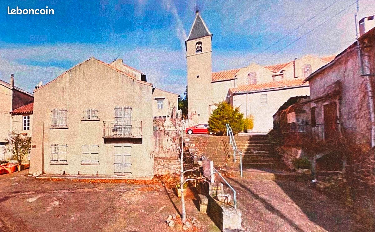 Maison 4 pièces 90 m² · à L'Hospitalet-du-Larzac · 90 m² · 53 000 €
