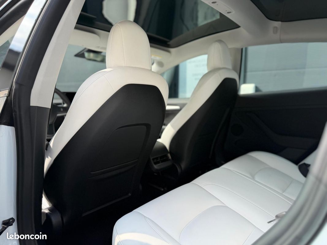 TESLA MODEL 3 Long Range Dual Motor 11/2022 AWD SOH 91,6% (image 19)