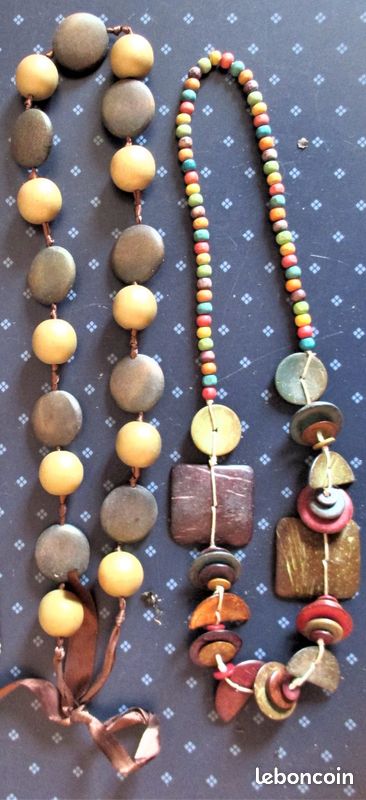 VINTAGE ANCIENS BIJOUX FEMME LOT N° de COLLIERS ANCIENS